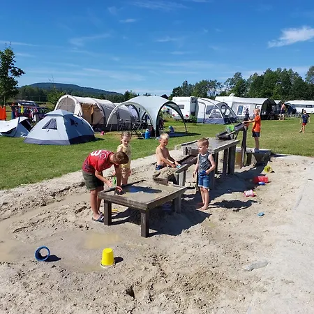 Sluknov- Glamping Parque de Campismo Decin