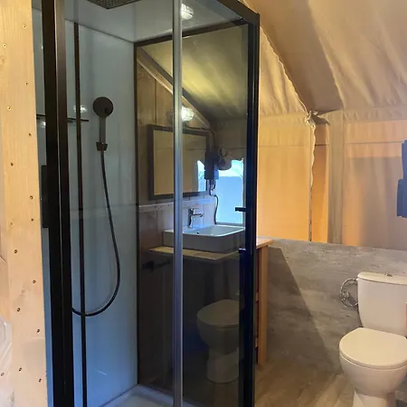 Sluknov- Glamping 데친