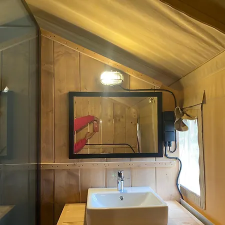 Sluknov- Glamping * 데친