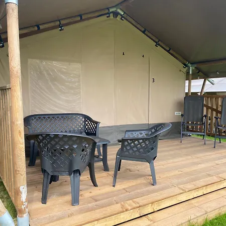 Κάμπινγκ Sluknov- Glamping Ντέτσιν