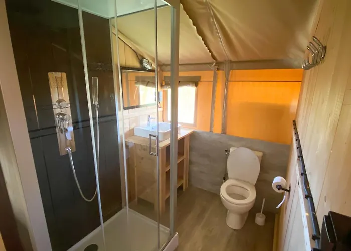 Sluknov- Glamping مكان تخييم *