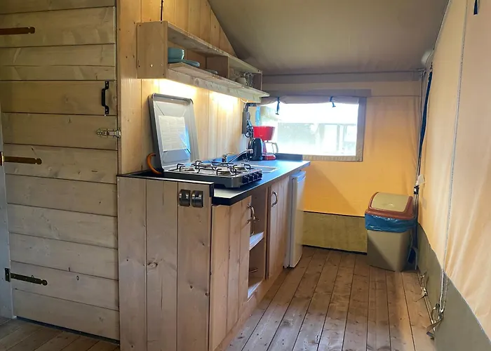 Sluknov- Glamping * ديشين