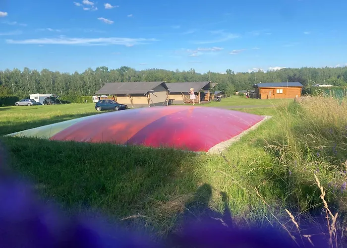 مكان تخييم Sluknov- Glamping