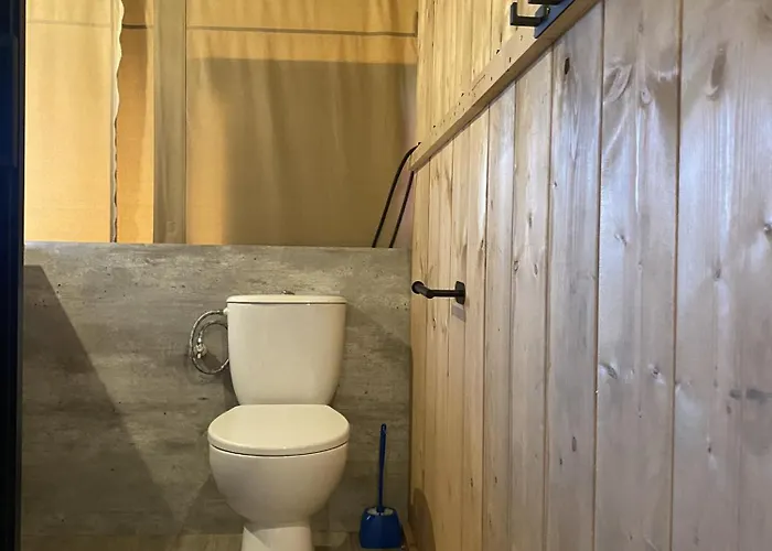 مكان تخييم Sluknov- Glamping *